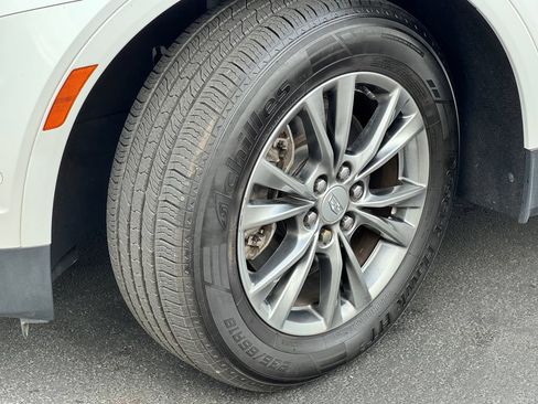 Used 2021 Cadillac XT5 Premium Luxury AWD/4WD image 9