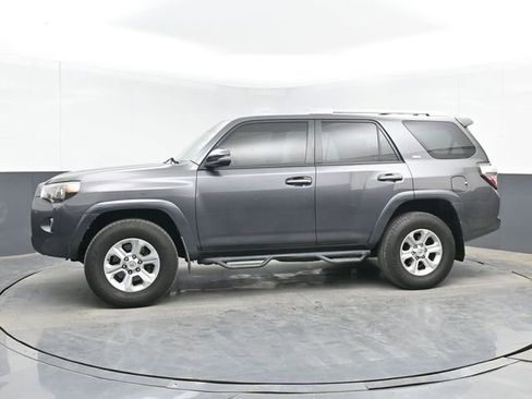 Used 2018 Toyota 4Runner SR5 Premium AWD/4WD image 11