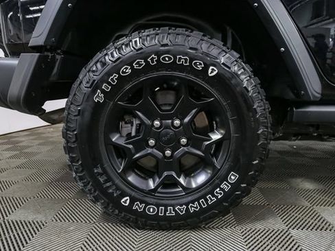 Used 2023 Jeep Wrangler Unlimited w/ Sun & Screen Package AWD/4WD image 17