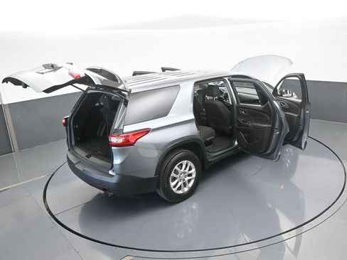 Used 2021 Chevrolet Traverse LS image 63