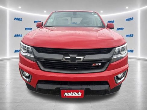 Used 2018 Chevrolet Colorado Z71 AWD/4WD image 2