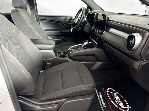 Used 2023 Chevrolet Colorado LT image 28