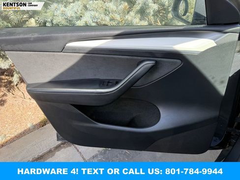 Used 2023 Tesla Model Y Long Range AWD/4WD image 18