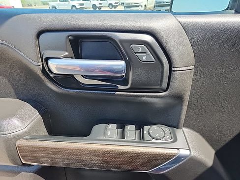 Certified 2022 Chevrolet Silverado 1500 LT w/ Diesel Off-Road Package AWD/4WD image 30