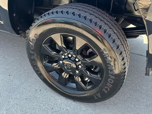 Used 2024 RAM 3500 Limited AWD/4WD image 10