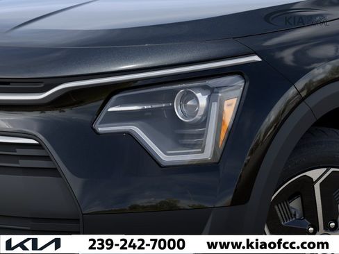 New 2026 Kia Niro EX FWD image 10