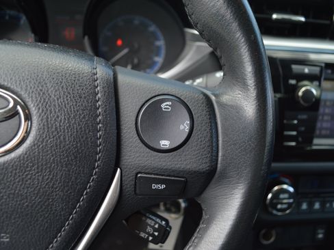 Used 2015 Toyota Corolla S FWD image 16