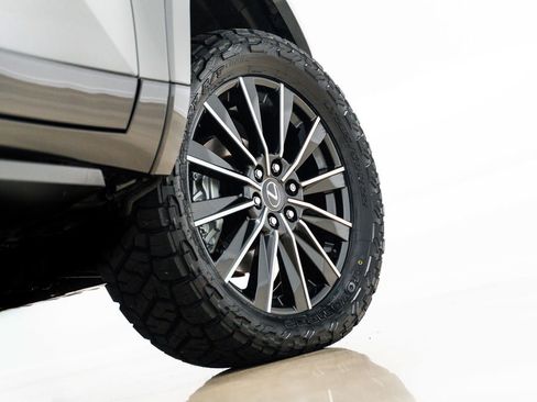 Used 2026 Lexus GX 550 w/ Accessory Package (2T) AWD/4WD image 96