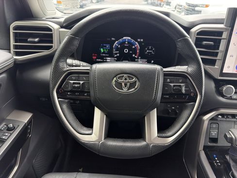 Used 2024 Toyota Tundra Limited AWD/4WD image 18