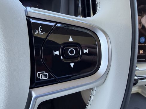 New 2026 Volvo XC60 T8 Ultra w/ Climate Package image 27