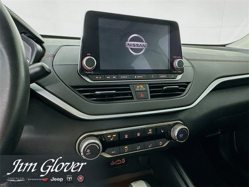 Used 2021 Nissan Altima 2.5 SR w/ SR Premium Package image 29