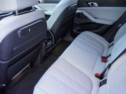 Certified 2025 BMW X6 M60i image 36