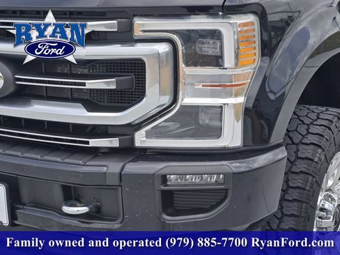 Used 2022 Ford F250 Platinum AWD/4WD image 6