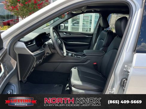 New 2026 Jeep Grand Cherokee L Limited AWD/4WD image 3