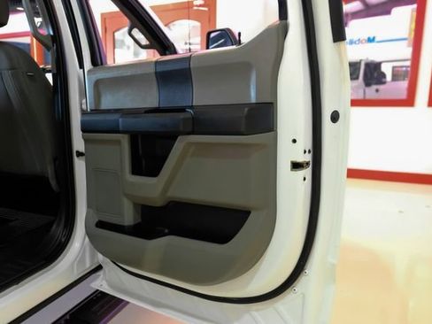 Used 2022 Ford F250 XL w/ STX Appearance Package image 41