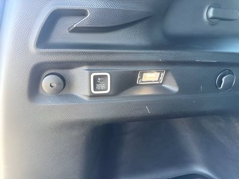 Used 2023 Jeep Grand Cherokee L Altitude AWD/4WD image 45