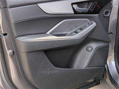 New 2026 Acura MDX SH-AWD image 15