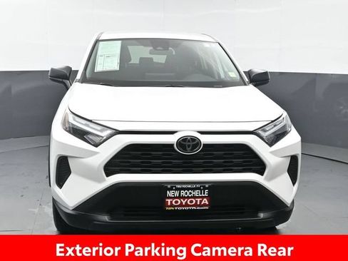 Used 2023 Toyota RAV4 LE AWD/4WD image 11