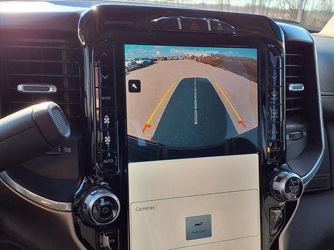 Used 2024 RAM 2500 Laramie image 10