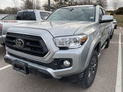 Certified 2023 Toyota Tacoma SR5 image 2