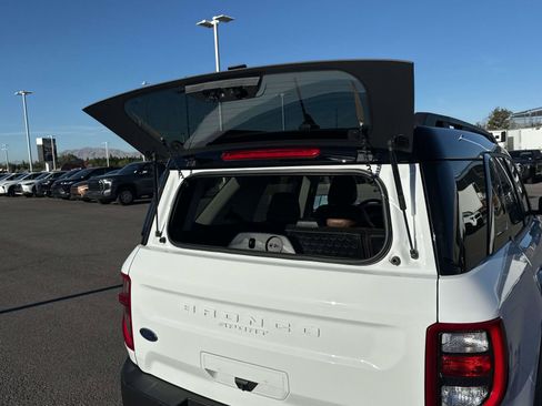 Used 2022 Ford Bronco Sport Outer Banks w/ Tech Package AWD/4WD image 16