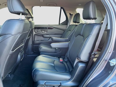 Used 2024 Honda Pilot EX-L image 23