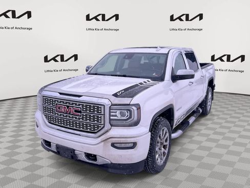 Used 2017 GMC Sierra 1500 Denali image 1