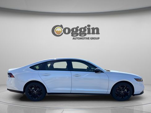 New 2025 Honda Accord SE image 6