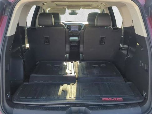 Used 2020 GMC Acadia Denali w/ Technology Package FWD image 15