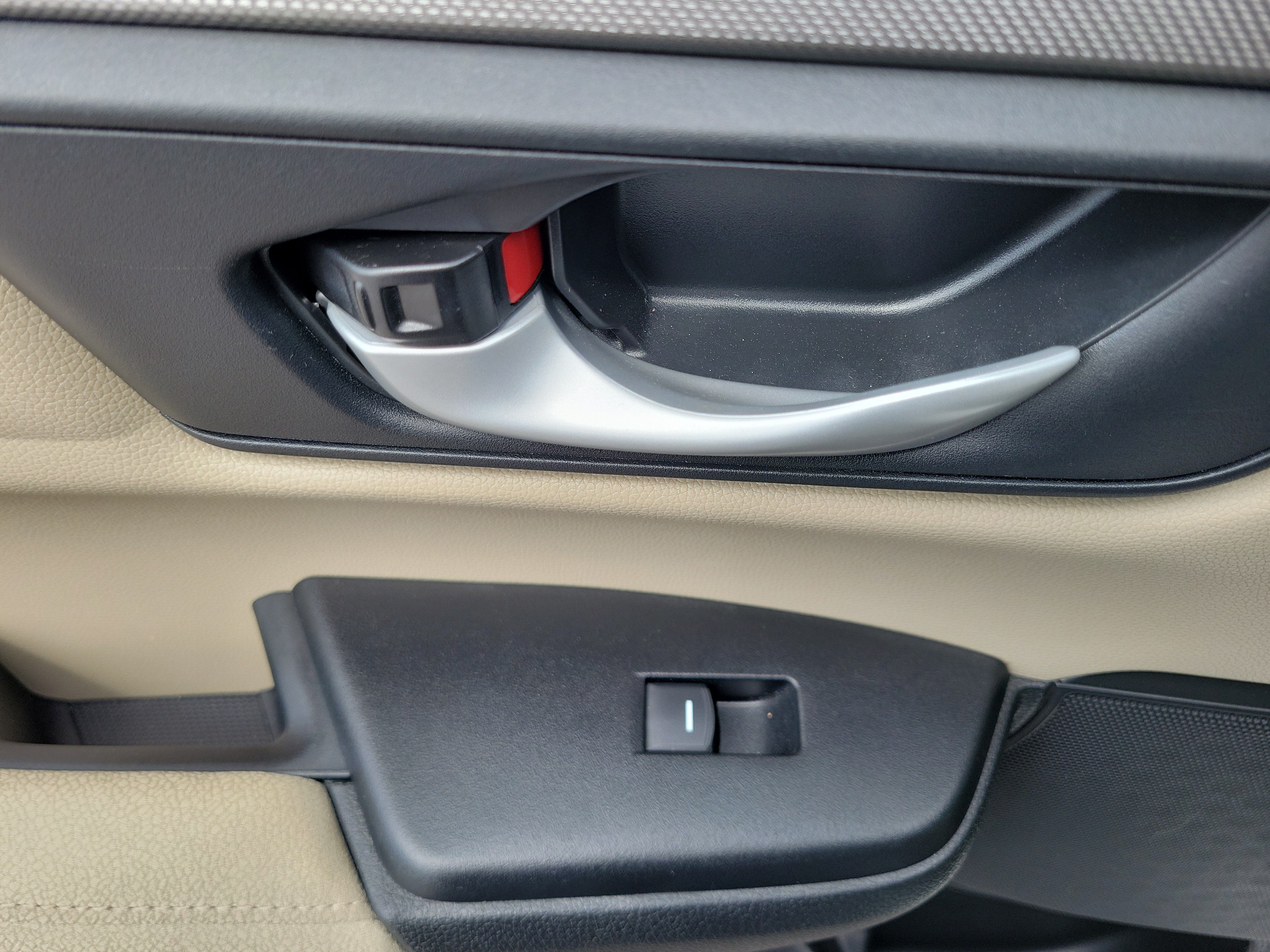 Used 2018 Honda CR-V LX image 15