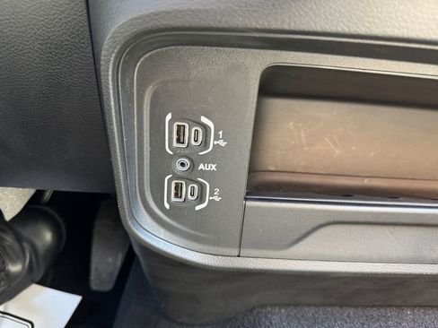 Used 2024 RAM 2500 Big Horn image 27