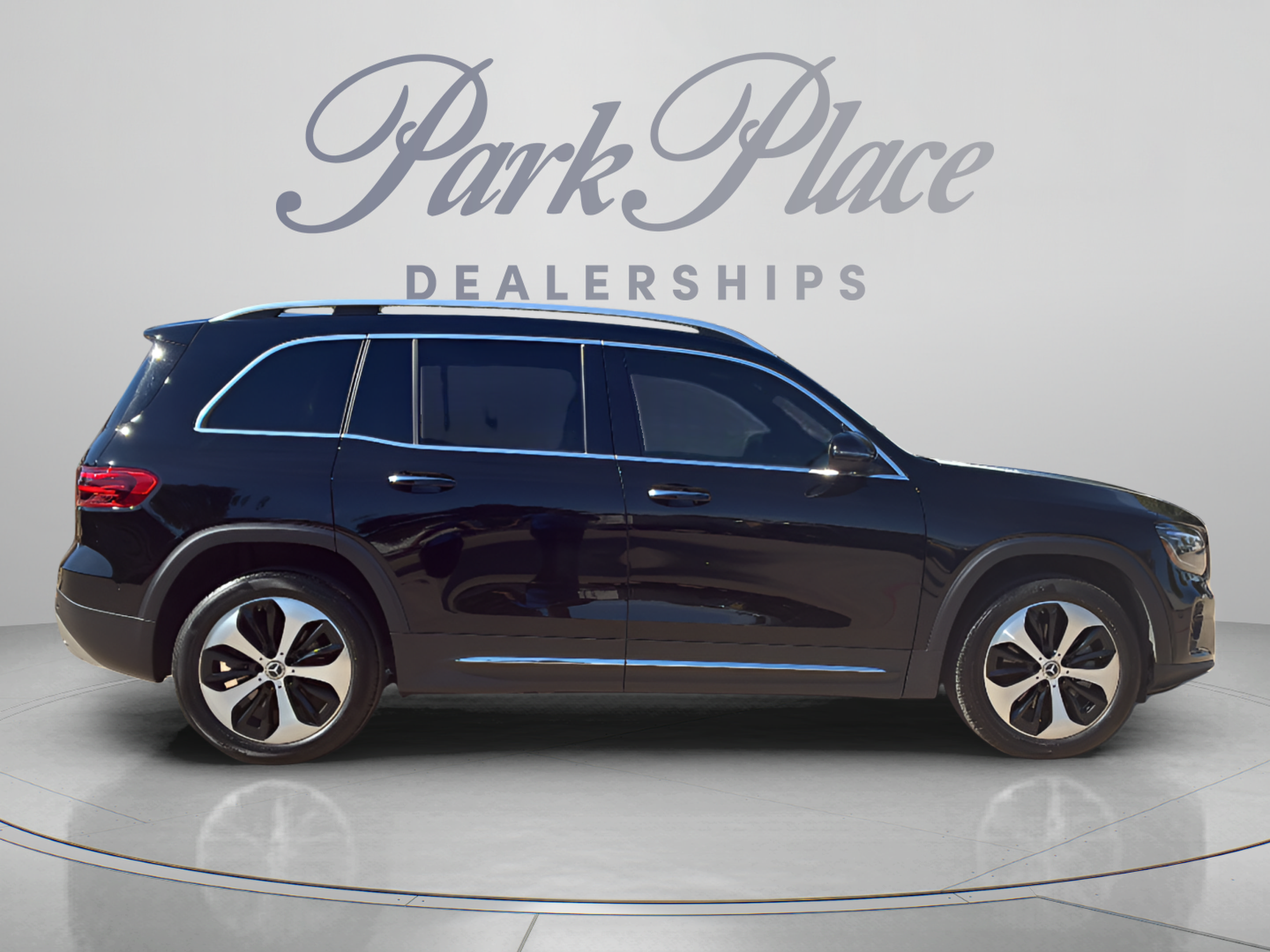 Certified 2024 Mercedes-Benz GLB 250 image 6