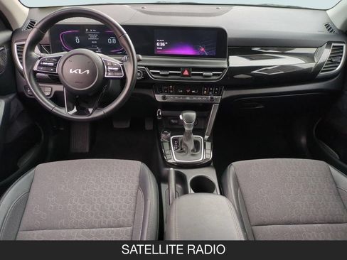 Used 2025 Kia Seltos S FWD image 13