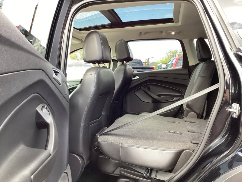 Used 2017 Ford Escape Titanium AWD/4WD image 18