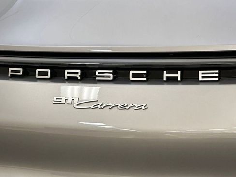 Used 2024 Porsche 911 Carrera RWD image 9