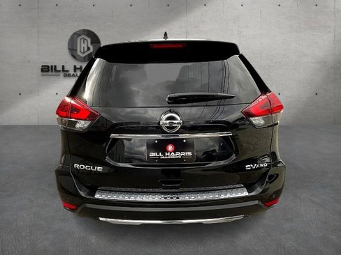 Used 2019 Nissan Rogue SV w/ Sun & Sound Touring Package image 7