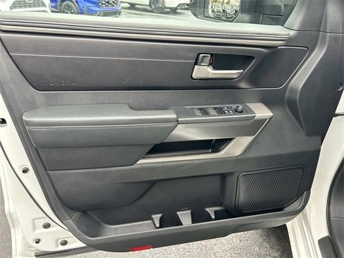 Used 2022 Toyota Tundra SR5 w/ SR5 Convenience Package image 21