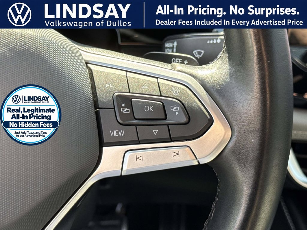 Used 2024 Volkswagen Atlas Cross Sport SEL R-Line AWD/4WD image 20