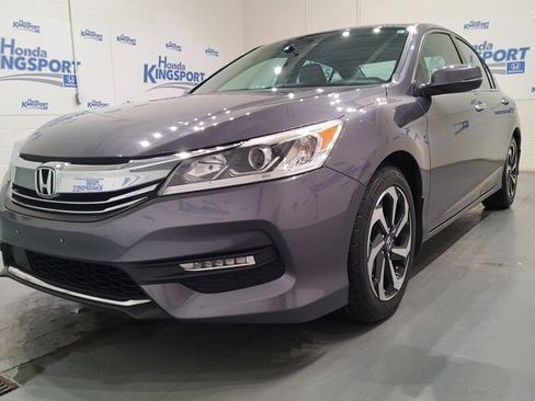Certified 2017 Honda Accord EX-L image 7