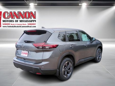 New 2026 Nissan Rogue SV image 5