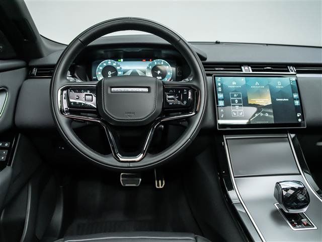 Used 2025 Land Rover Range Rover Velar Dynamic SE AWD/4WD image 19