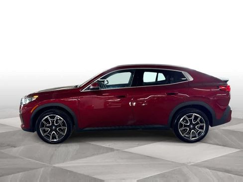 Used 2025 BMW X2 xDrive28i w/ Premium Package AWD/4WD image 5