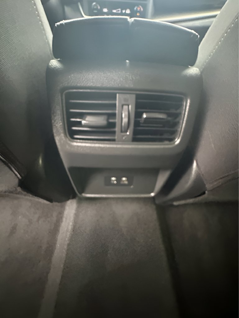 Used 2023 Nissan Rogue SV AWD/4WD image 12