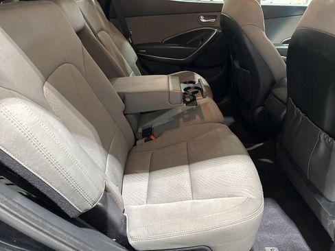 Used 2018 Hyundai Santa Fe Sport w/ 2.4L Value Package 02 image 17