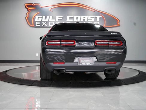 Used 2015 Dodge Challenger SRT Hellcat image 10