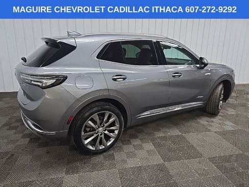 Used 2021 Buick Envision Avenir w/ Technology Package II FWD image 3