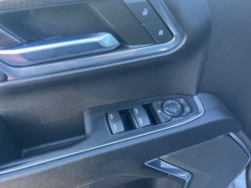 Used 2023 Chevrolet Silverado 1500 LT Trail Boss image 19