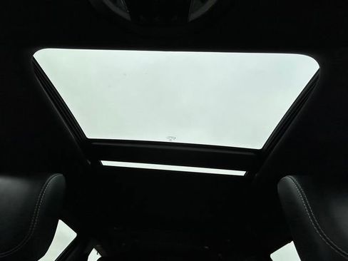 Used 2025 Chrysler Pacifica Limited FWD image 34