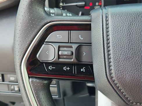 Used 2023 Toyota Tundra SR5 AWD/4WD image 17