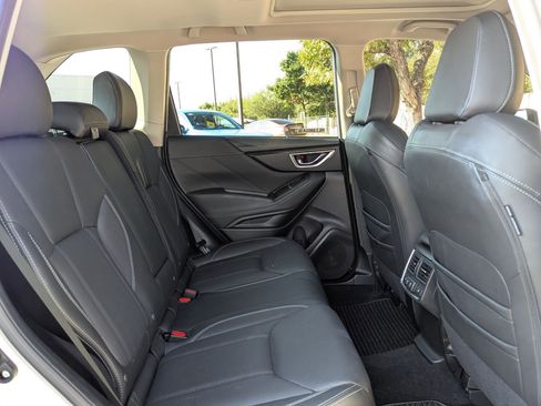 Used 2021 Subaru Forester Touring image 23